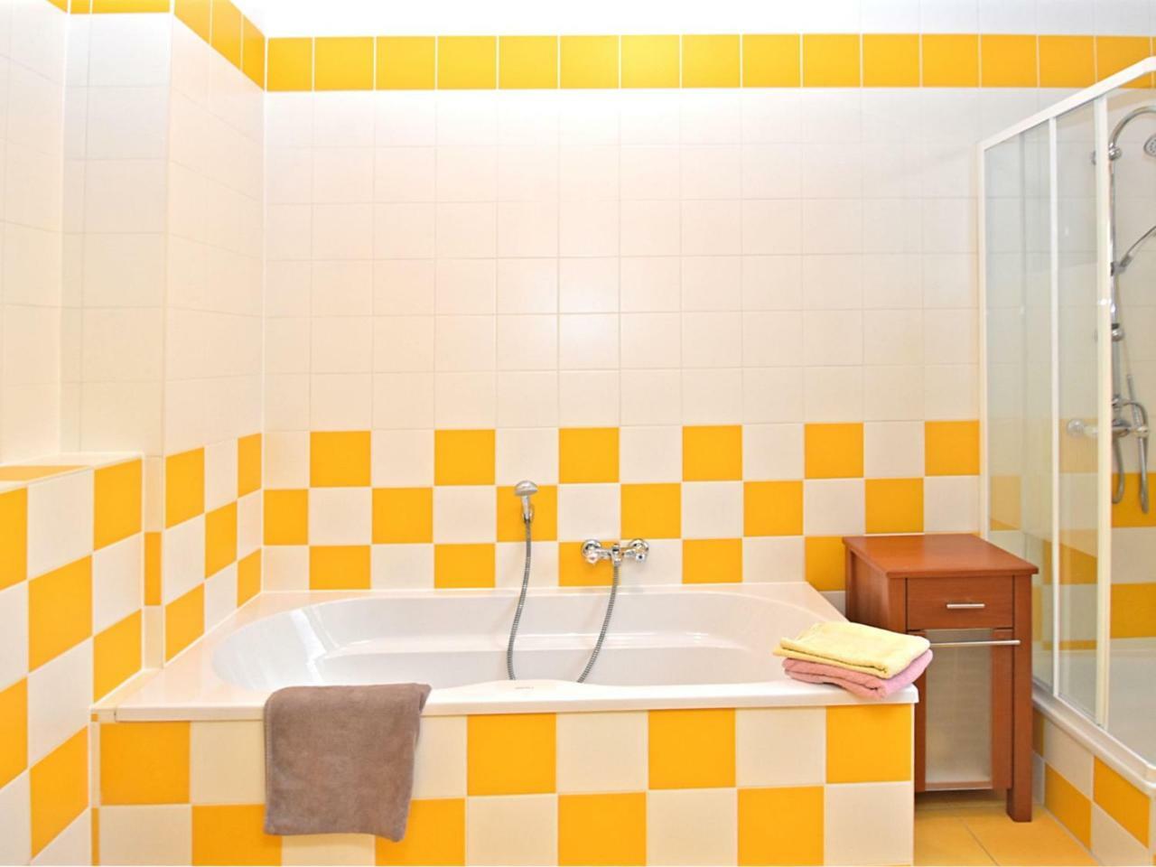 Heritage Villa With Home Cinema Sauna Treuen Luaran gambar