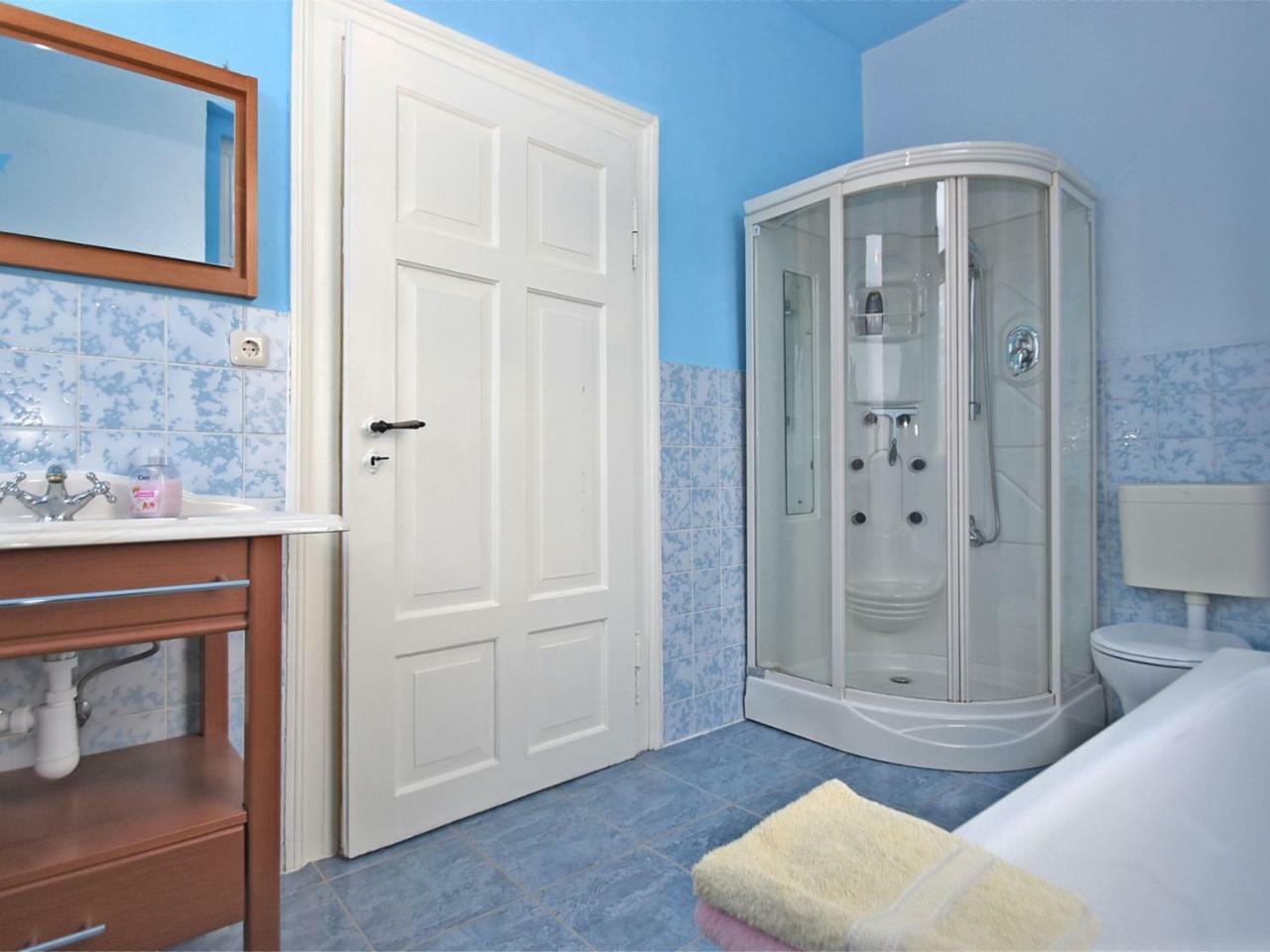 Heritage Villa With Home Cinema Sauna Treuen Luaran gambar